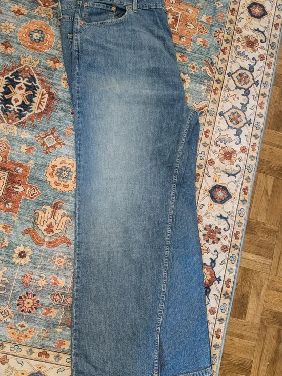Brand New 559 Levi's light blue denim relaxed straight jeans with red tab 50x34 - Picture 4 of 6